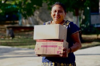 DIF Yucatán refuerza la atención a personas en situación de vulnerabilidad con más de 338 mil canastas alimentarias y apoyos económicos durante 2025