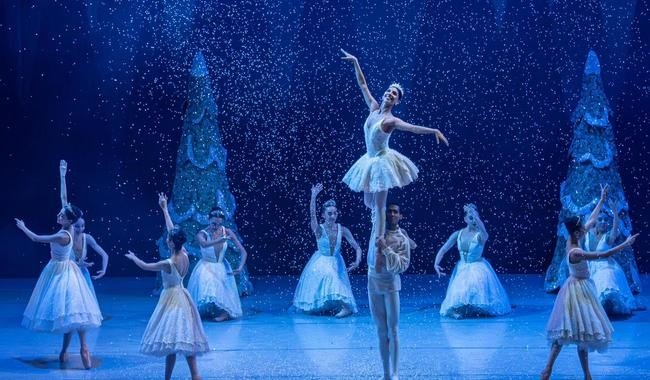 La Compa&ntilde;&iacute;a Nacional de Danza estrena temporada de 'El Cascanueces' con m&aacute;s de 240 artistas en el Auditorio Nacional