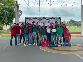 Cierran el año atletas del CEDAR Chetumal con un divertido y colorido festival navideño