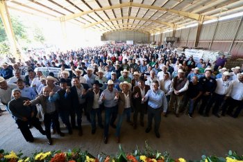 Jalisco entrega cosechadoras de última generación a cañeros para impulsar la sustentabilidad y productividad