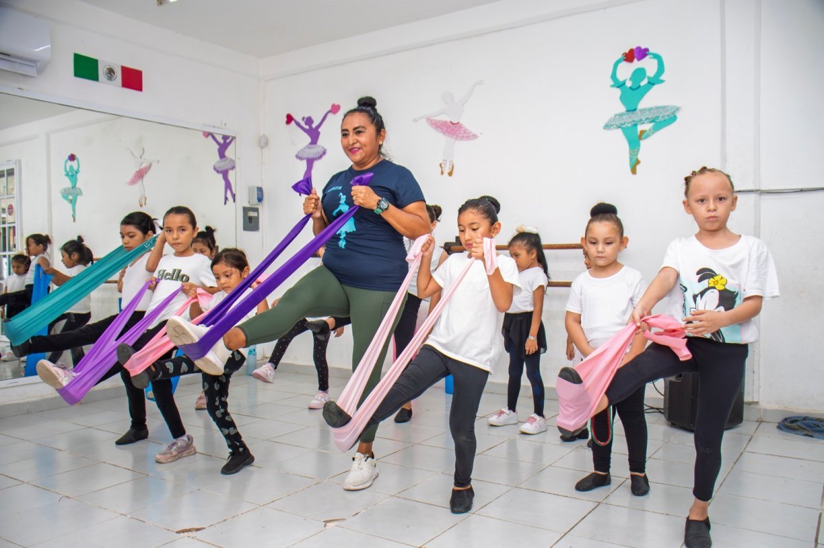 La FPMC fortalece el desarrollo comunitario a trav&eacute;s del BiblioAvi&oacute;n Gervasio con m&aacute;s de 127 cursos