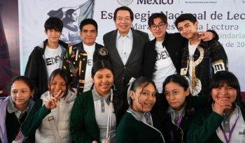 SEP conmemora centenario de la educación secundaria en México y destaca su impacto actual