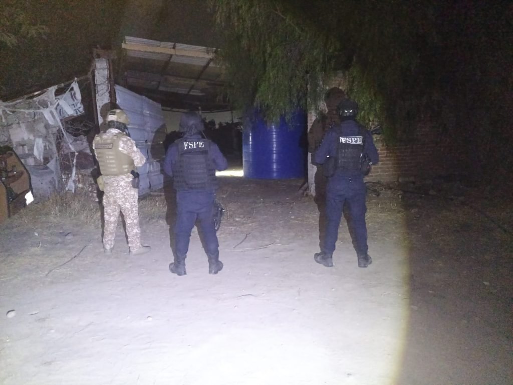 Fuerzas de Seguridad aseguran más de 13 mil litros de hidrocarburo y localizan toma clandestina en Celaya