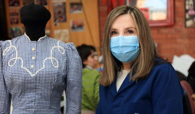 INAH y Cineteca Nacional restauran ic&oacute;nico vestido de Dolores del R&iacute;o usado en 'Flor silvestre'