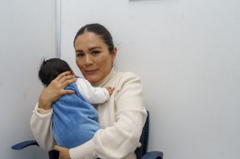 Salas de lactancia en Feria de León atienden a 170 madres para promover alimentación segura