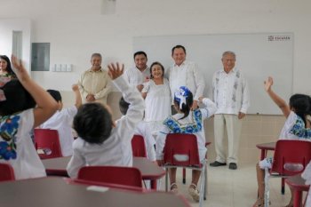 Gobierno de Yucatán fortalece la educación con visión de futuro en el marco del Renacimiento Maya