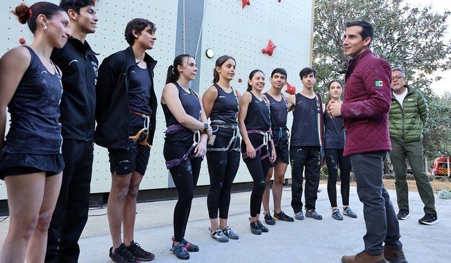 CONADE reinaugura muro de escalada deportiva en Villas Tlalpan para potenciar el alto rendimiento