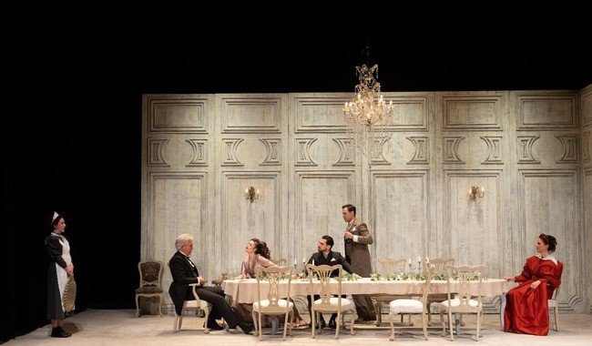 El inspector llama a la puerta regresa al Teatro Hel&eacute;nico en 2026 con temporada y preventa