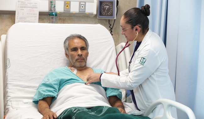 Estrategia C&oacute;digo Infarto del IMSS salva vida de paciente en nuevo Hospital General Regional No. 25
