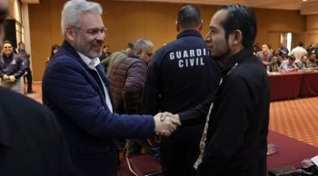 Gobierno de Michoacán establece mesa de trabajo con 40 comunidades indígenas para revisar proyectos en salud, seguridad y obra