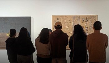 Museo de Arte Moderno invita a recorrido que vincula arte abstracto con migración y política actual