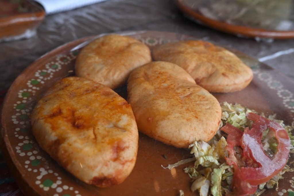 Tercera generación mantiene viva la tradición del pambazo en San Francisco del Rincón