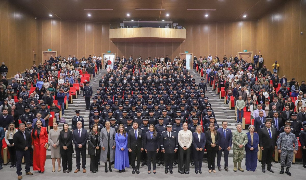 Graduan 140 nuevos policías y agentes ministeriales para fortalecer seguridad en Aguascalientes