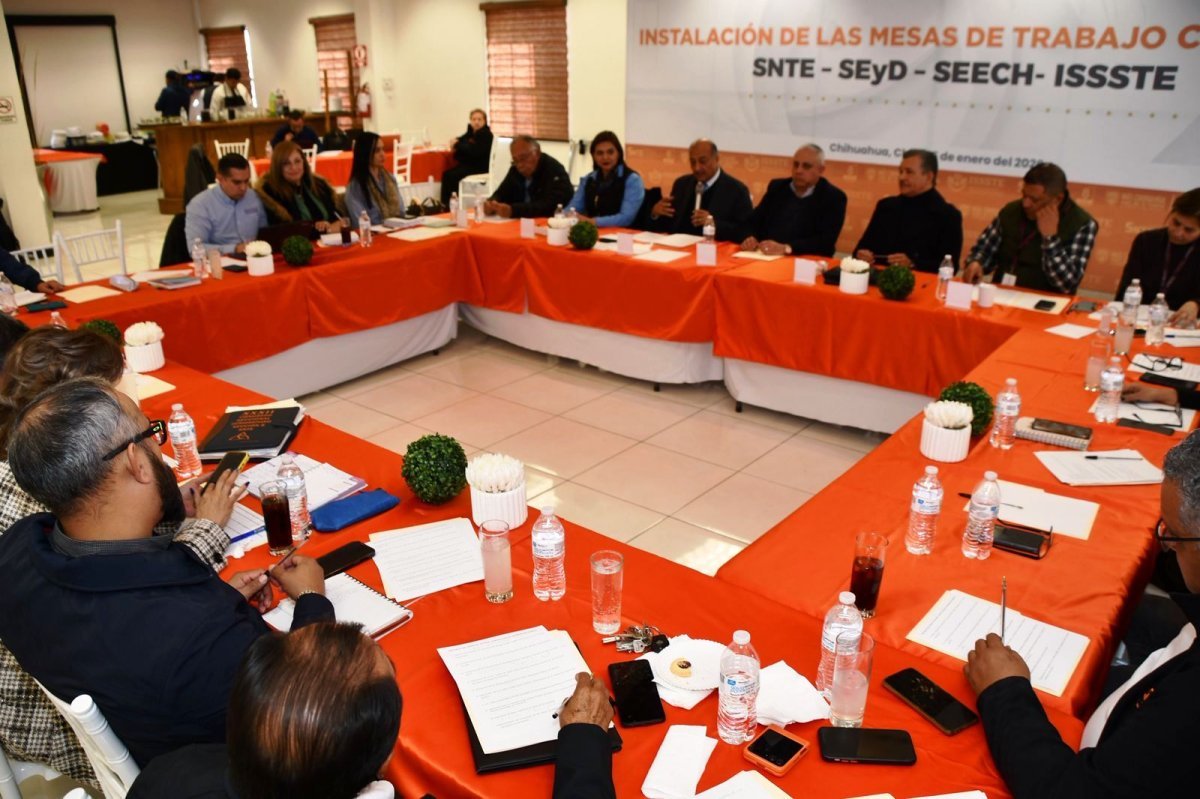 Instalan mesas de trabajo interinstitucionales para fortalecer servicios del Issste al magisterio chihuahuense