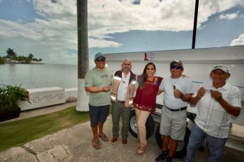Mara Lezama entrega apoyos históricos por más de 8 mdp a pescadores de cuatro municipios