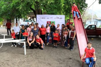 DIF Colima invierte más de 241 mil pesos en rehabilitación integral de cancha comunitaria en Ixtlahuacán