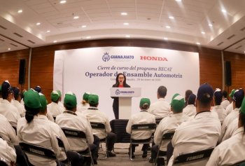 Gobierno de Guanajuato y Honda clausuran programa BécaT; integran 274 personas al sector automotriz