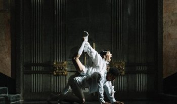 Intervención coreográfica COLOSOS activará el Palacio de Bellas Artes en diálogo con la obra de Geles Cabrera