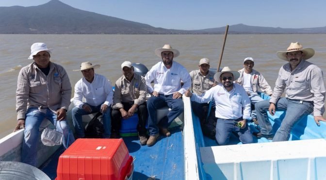 Michoac&aacute;n liberar&aacute; 200 mil peces nativos en el Lago de P&aacute;tzcuaro durante 2026