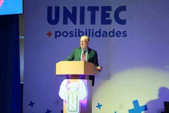 UNITEC recibe certificación ambiental nivel diamante por su compromiso con la sostenibilidad