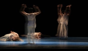 'El Mandarín Milagroso' lleva danza contemporánea visceral y música en vivo al Teatro de las Artes del Cenart