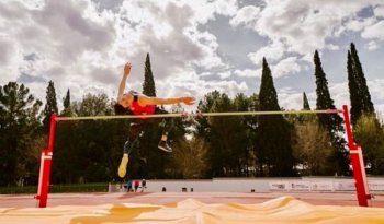 Jair Portillo inicia temporada europea con cuarto lugar en Bélgica