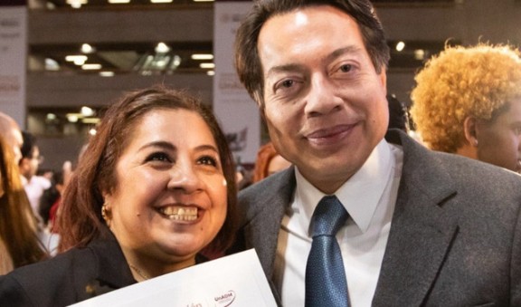 M&aacute;s de un mill&oacute;n de t&iacute;tulos y 800 mil c&eacute;dulas emitidas en el primer a&ntilde;o del gobierno de Claudia Sheinbaum impulsan la profesionalizaci&oacute;n digital