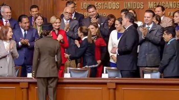Gobernadora Maru Campos asiste a conmemoración del 109 Aniversario de la Constitución en Querétaro