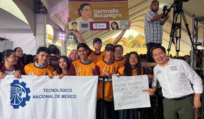 Michoacán recibe más de 5,500 mdp en becas y amplía oferta educativa con nueva universidad y bachilleratos