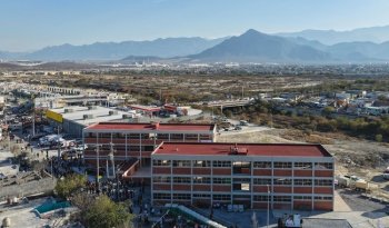 Gobierno federal inaugura CBTIS en Nuevo León y Universidad Rosario Castellanos en San Luis Potosí para garantizar educación gratuita