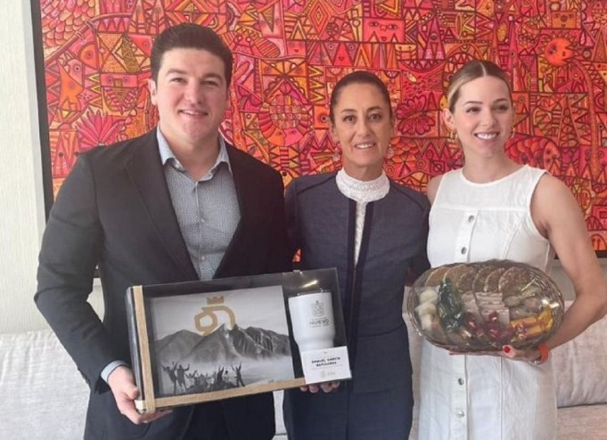 Sheinbaum y Samuel Garc&iacute;a entregan 53 viviendas del Programa para el Bienestar en Ju&aacute;rez, Nuevo Le&oacute;n