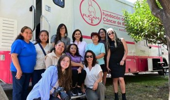 Exposición fotográfica sobre cáncer de mama cierra con mastografías gratuitas en San Ángel