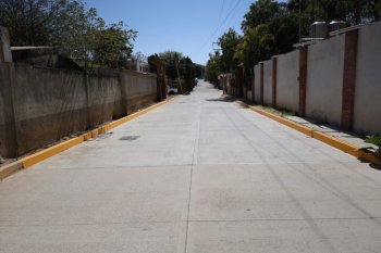 SIC pavimenta calle Victoria en San Bartolo Coyotepec con inversión de más de 510 mil pesos