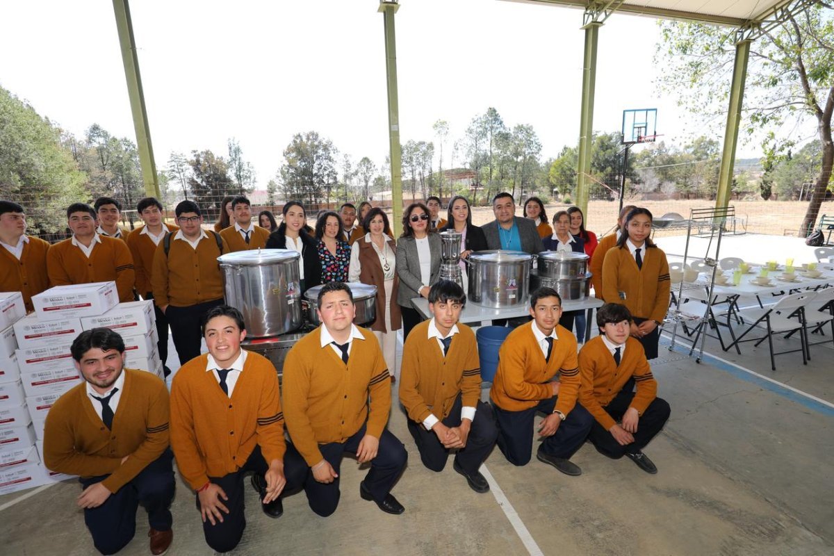 Gobierno de Zacatecas inaugura comedor escolar 'Nutriendo con Amor y Encanto' en Monte Escobedo