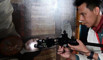 Especialistas analizan con técnicas no invasivas el icónico retrato de Sor Juana Inés de la Cruz de Miguel Cabrera