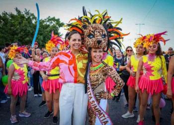 Carnaval Cancún 2026 reúne a miles en su quinto día con desfile, comparsas y celebraciones familiares