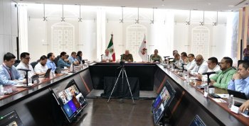 Gobierno de Tabasco y Pemex entregan mobiliario escolar a 10 municipios
