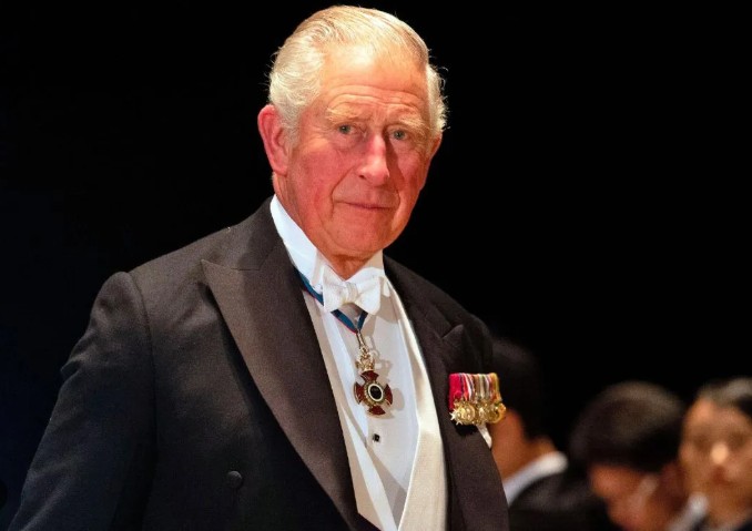 Carlos III pide que la ley siga su curso tras la detención de Andrés Mountbatten-Windsor por caso Epstein