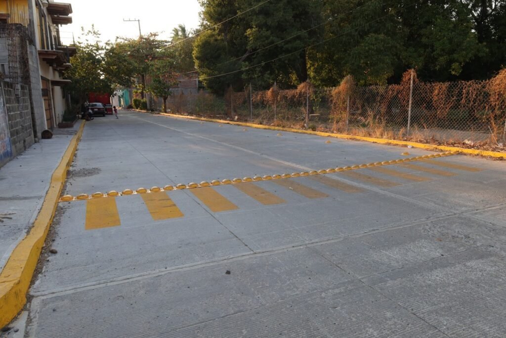 Gobierno de Oaxaca invierte casi 8 mdp en rehabilitación vial en Tehuantepec