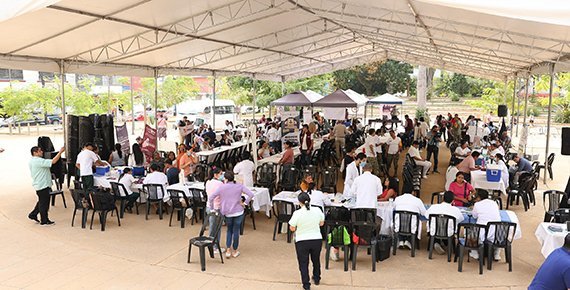 Gobierno invierte m&aacute;s de 90 millones de pesos en caminos y escuelas en Macuspana