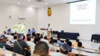 Capacitan a más de 70 inspectores de transporte en Guerrero para fortalecer servicio público