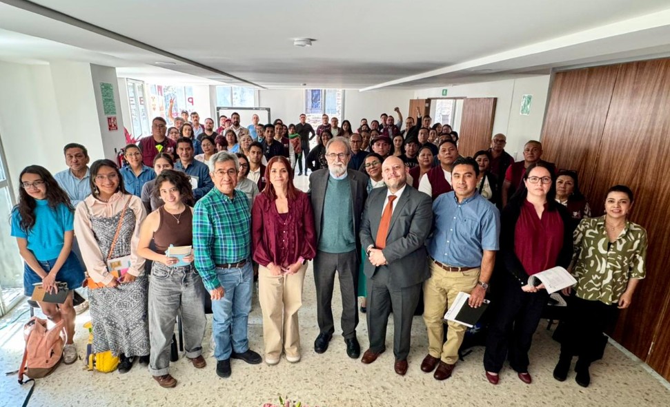 SECTEI capacita a más de 50 servidores públicos en programa Adopta una Escuela para fortalecer participación comunitaria