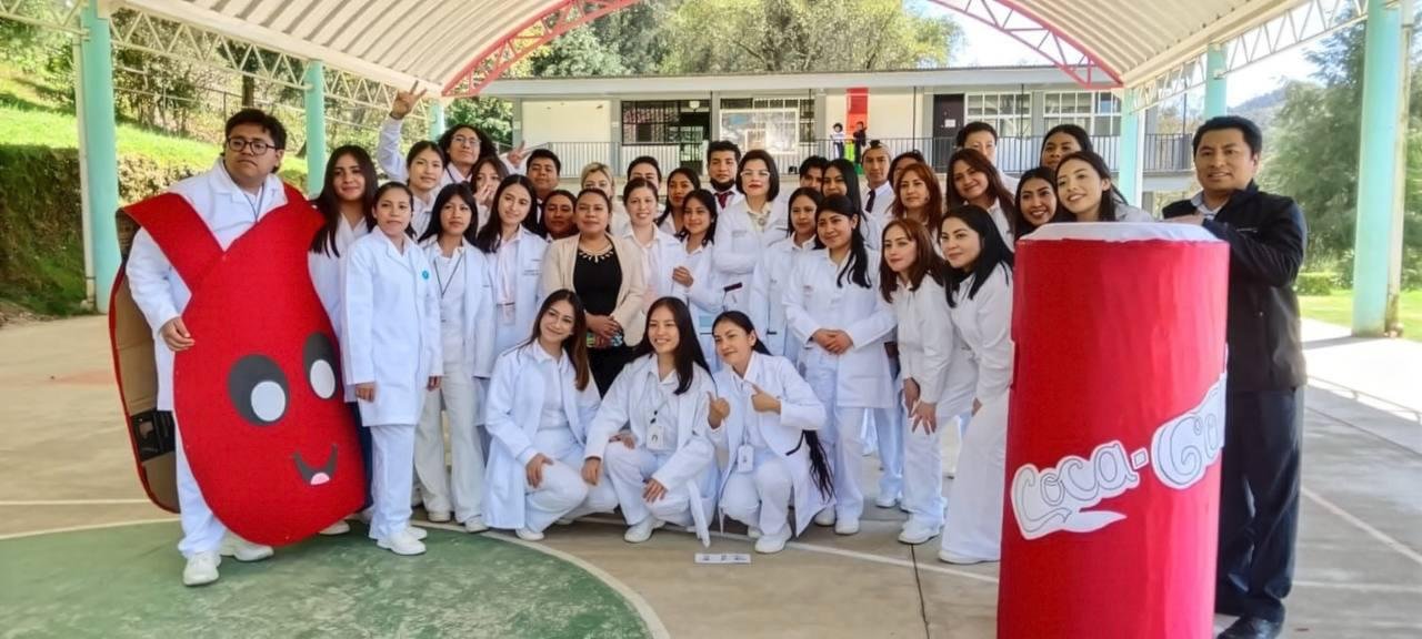 Estudiantes de la USEP sede Yaonáhuac realizan exposición y análisis de glucosa en bachillerato local
