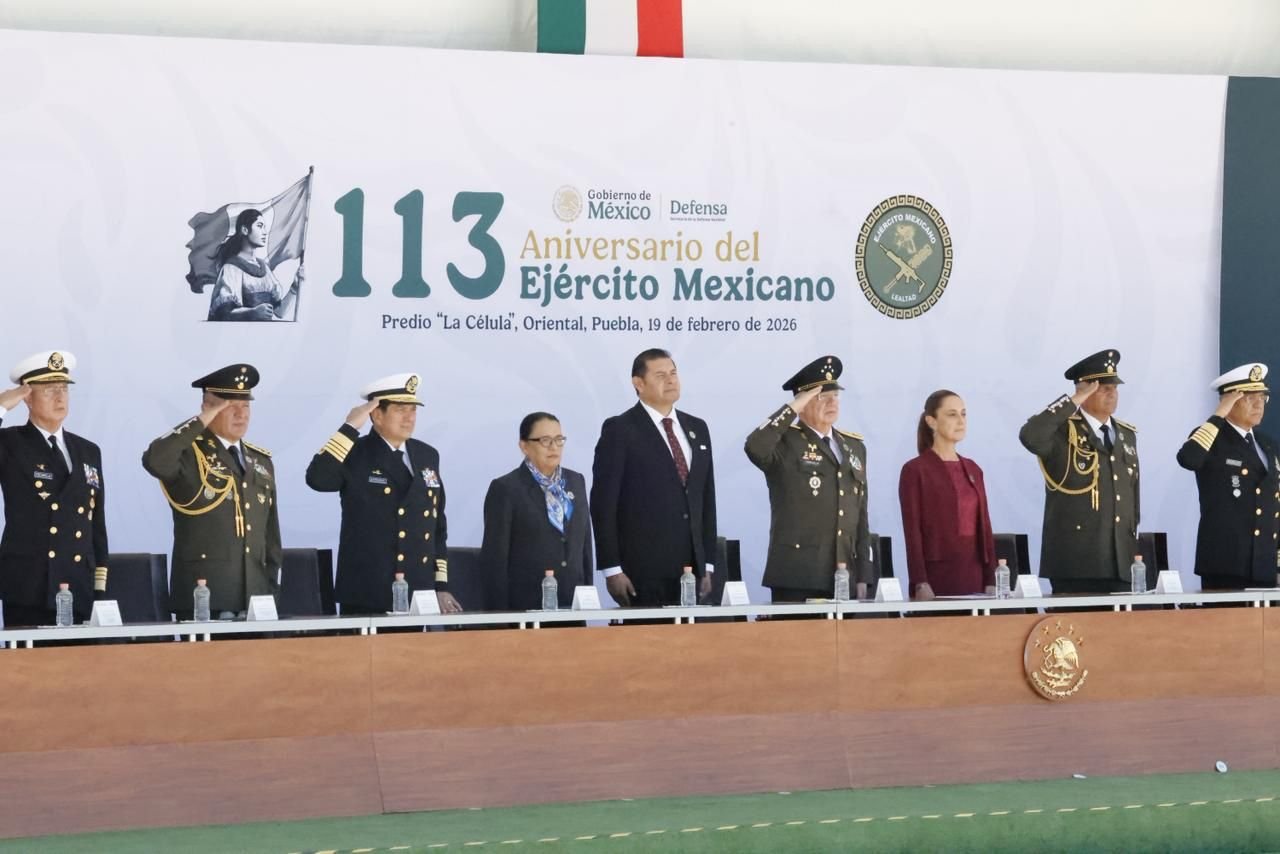 Gobernador de Puebla participa en conmemoración del 113 Aniversario del Ejército Mexicano en Oriental