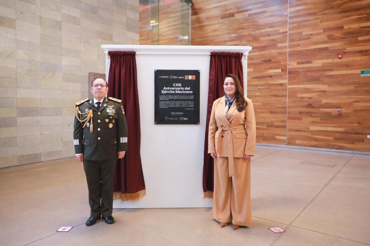 Gobernadora Tere Jim&eacute;nez reconoce al Ej&eacute;rcito Mexicano en su 113 aniversario en Aguascalientes