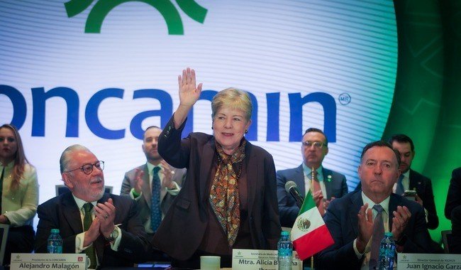 Gobierno llama a industria a integrarse a agenda climática para posicionar a México entre las 10 potencias económicas