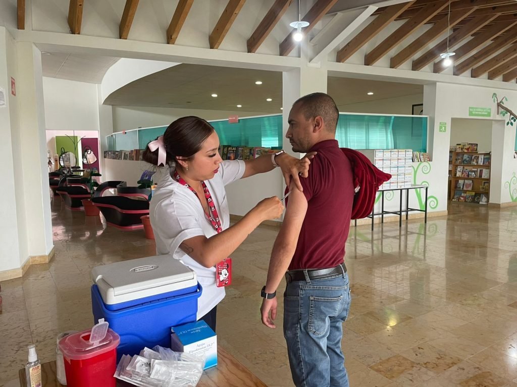 Guanajuato alcanza 99% de avance en vacunaci&oacute;n contra COVID-19 con m&aacute;s de 516 mil dosis aplicadas