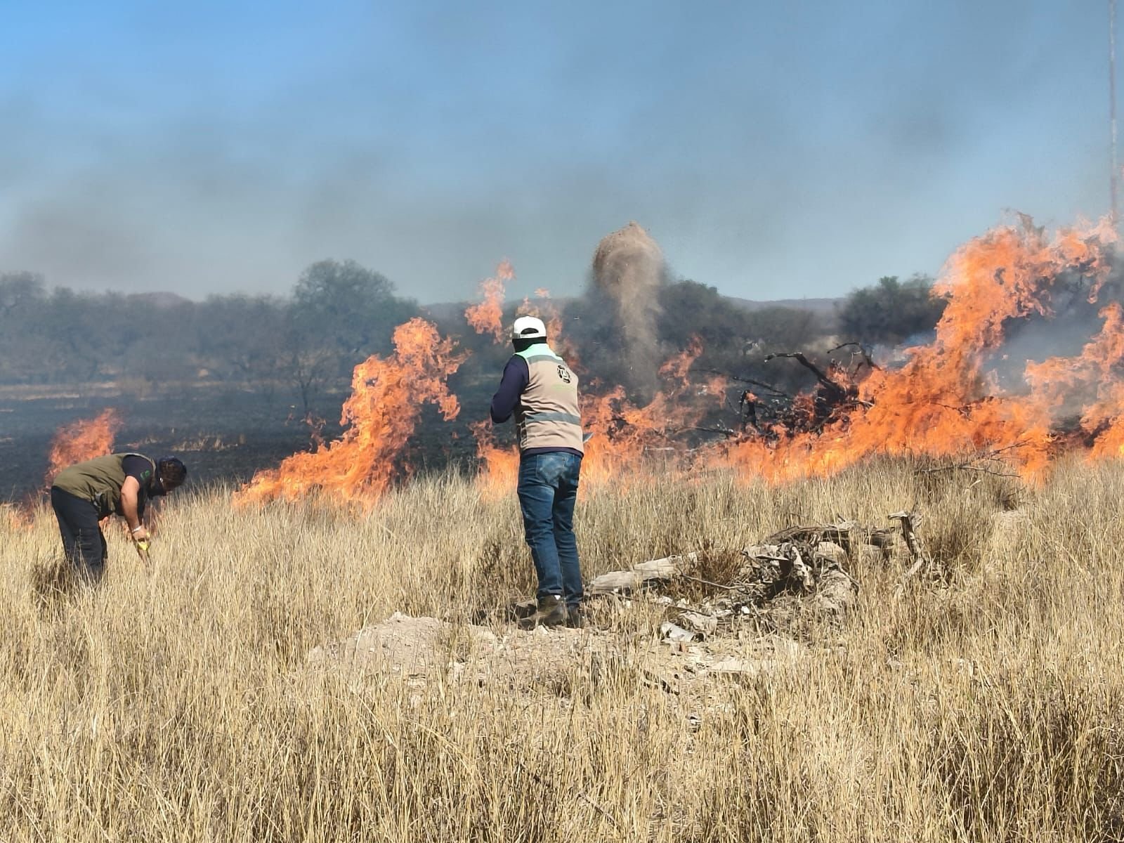 Protección Civil de Soledad exhorta a evitar quemas de basura tras atender incendios
