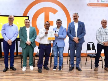 Nuevo León certifica a 97 conductores de transporte público en profesionalización