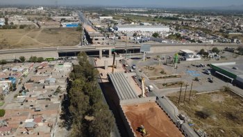 Seduvop anuncia cierres viales por montaje de trabes en Mega Puente Potosí
